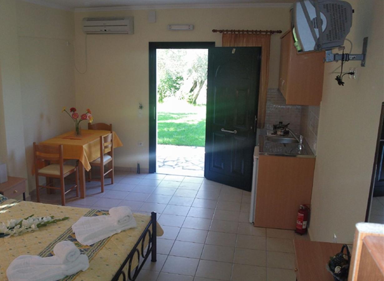 Studios Niki B Лефкада Экстерьер фото